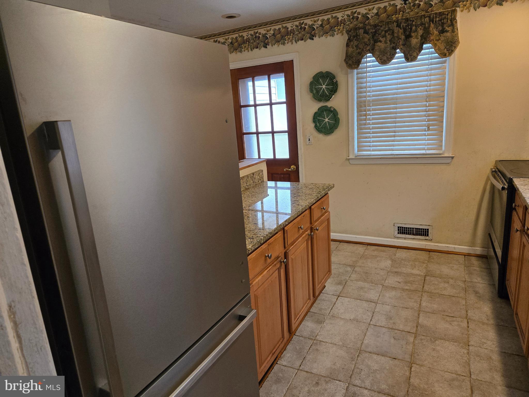 3661 Clifmar Road Windsor Mill, MD 21244 - Photo 4 of 20