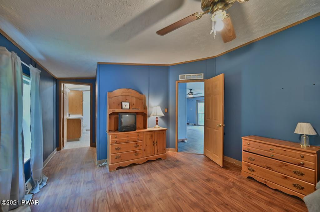 33 Oakview Lane Waymart, PA 18472 - Photo 35 of 65