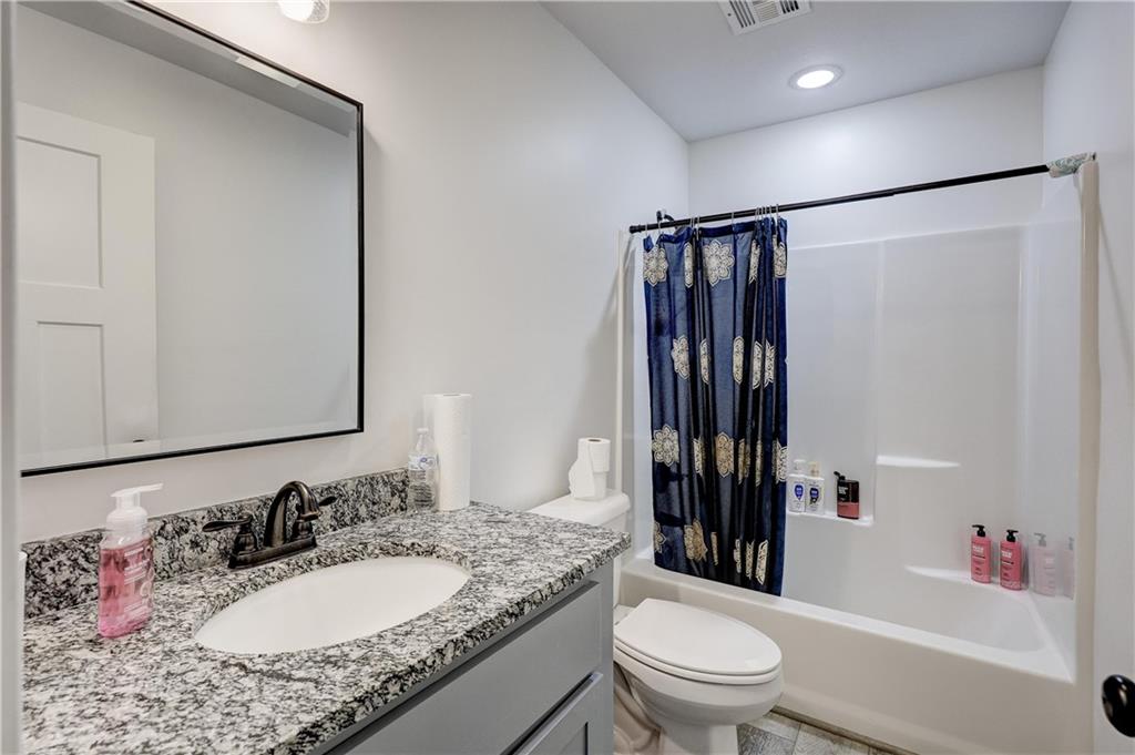 1824 Silverback Way Pittsburg, KS 66762 - Photo 29 of 31