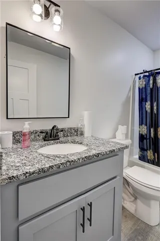 $385,000 | 1824 Silverback Way, Pittsburg, KS 66762