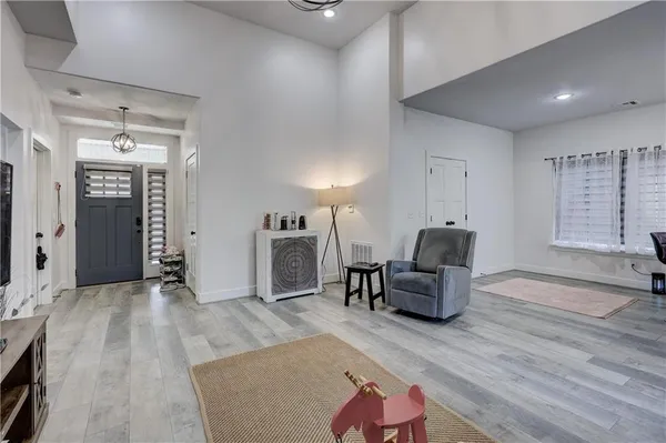 $379,900 | 1824 Silverback Way, Pittsburg, KS 66762