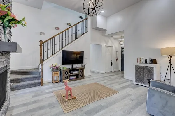 $379,900 | 1824 Silverback Way, Pittsburg, KS 66762