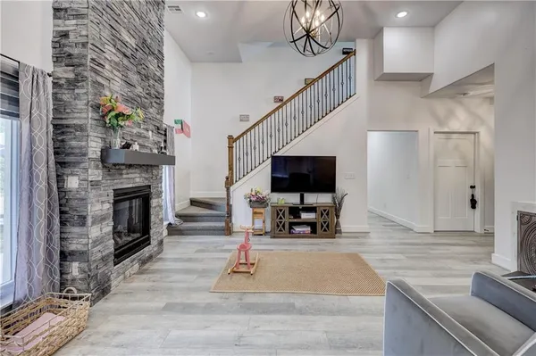 $379,900 | 1824 Silverback Way, Pittsburg, KS 66762