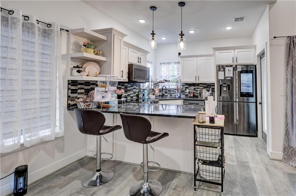 1824 Silverback Way Pittsburg, KS 66762 - Photo 10 of 31