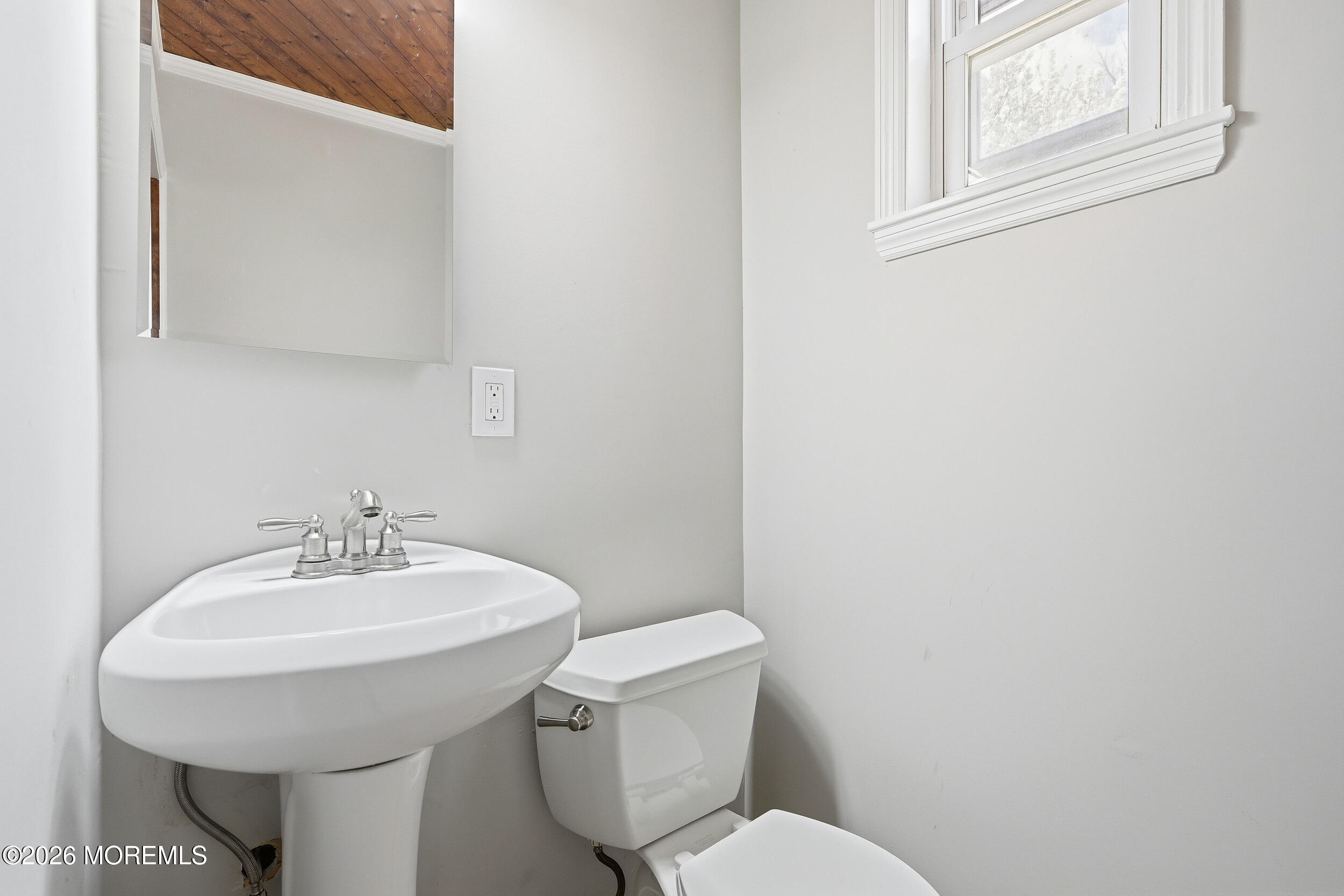 75 Main Street Waretown, NJ 08758 - Photo 23 of 57 048