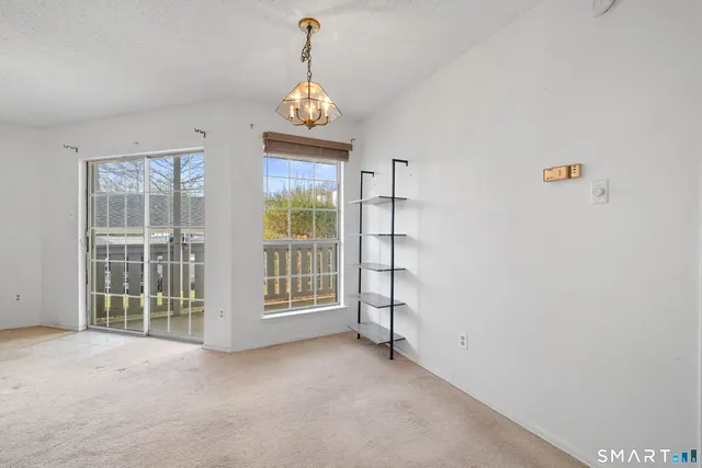 $205,000 | 82 Crown Knoll Court, Unit 151, Groton, CT 06340