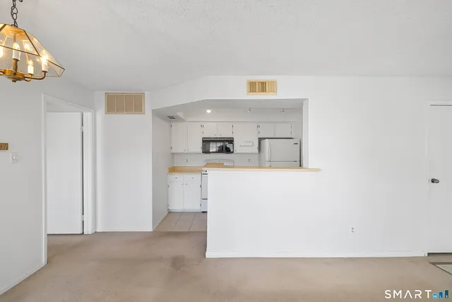 $205,000 | 82 Crown Knoll Court, Unit 151, Groton, CT 06340