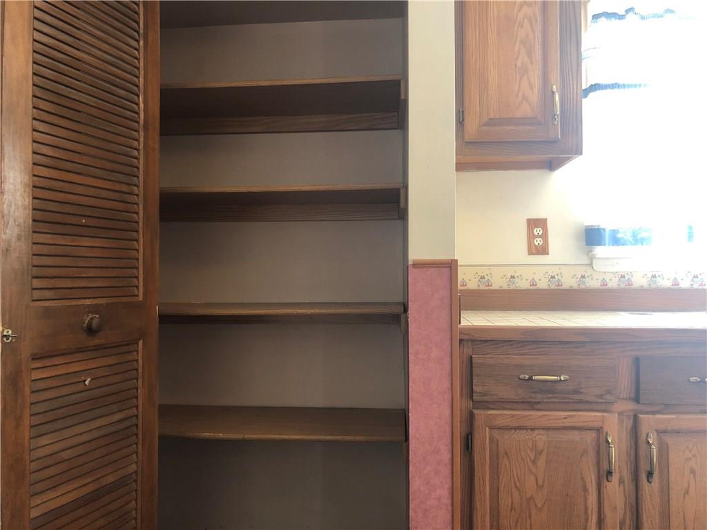 407 Riley Avenue Greenfield, IN 46140 - Photo 8 of 20 Gallery Image 8