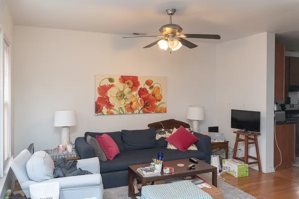 $3,500 | 2616 North Marshfield Avenue, Unit 2F, Chicago, IL 60614