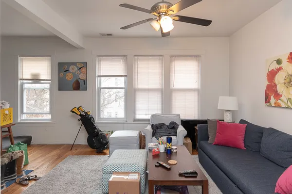 $3,500 | 2616 North Marshfield Avenue, Unit 2F, Chicago, IL 60614