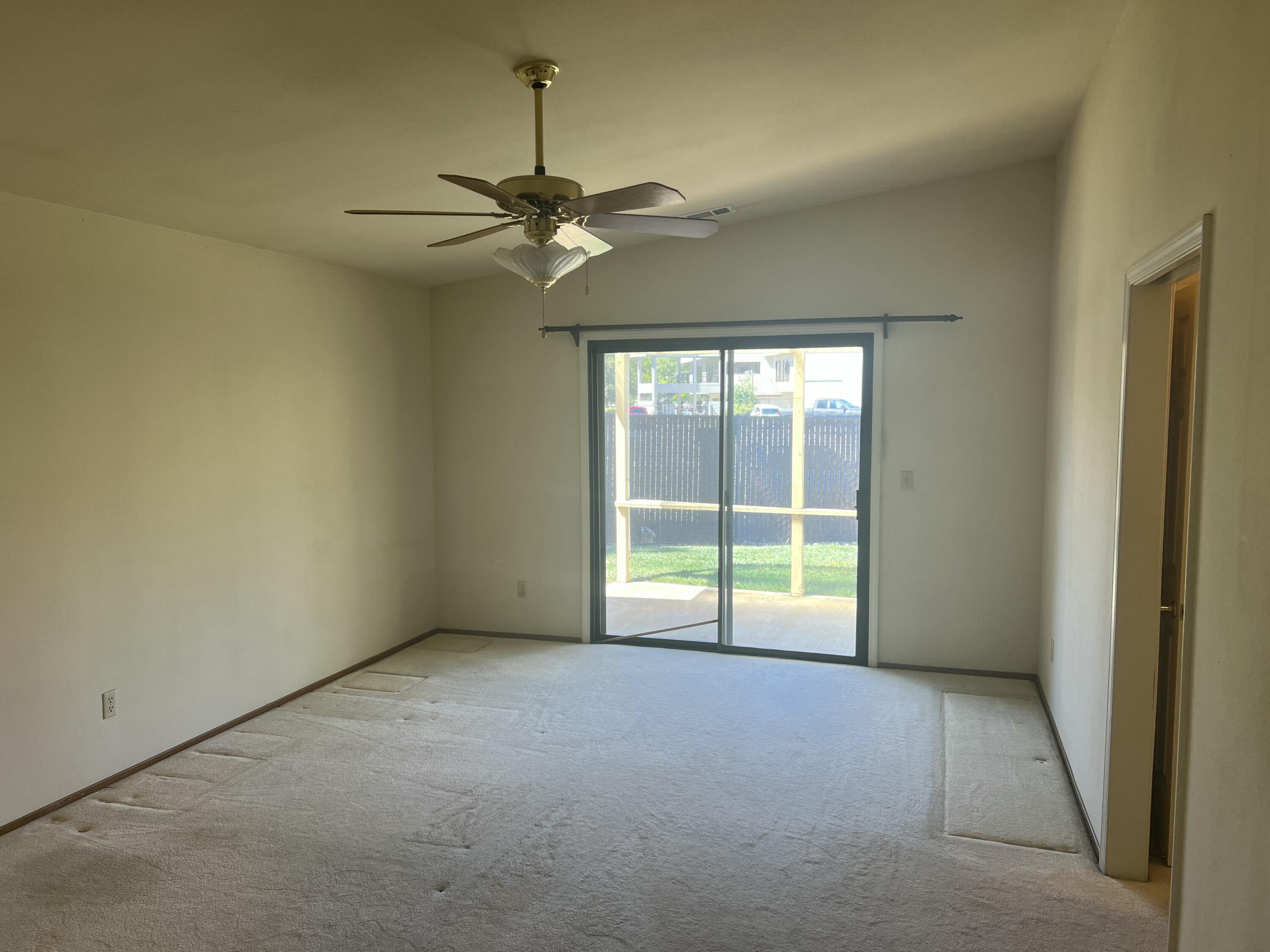 2010 Lazare Path Redding, CA 96001 - Photo 11 of 25 Primary Bedroom