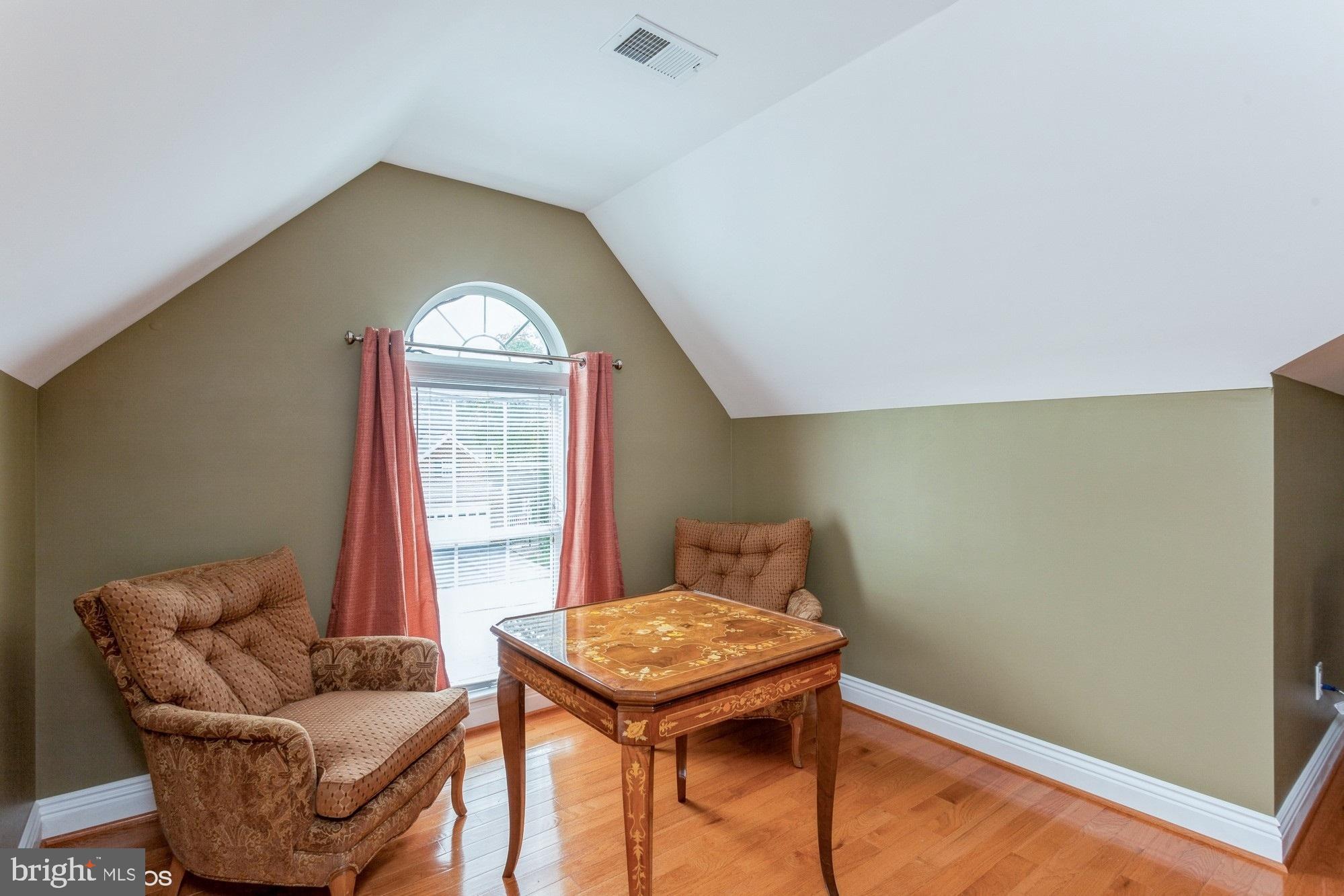 1762 Castle Rock Road Frederick, MD 21701 - Photo 23 of 39 Cozy Sitting Alcove!