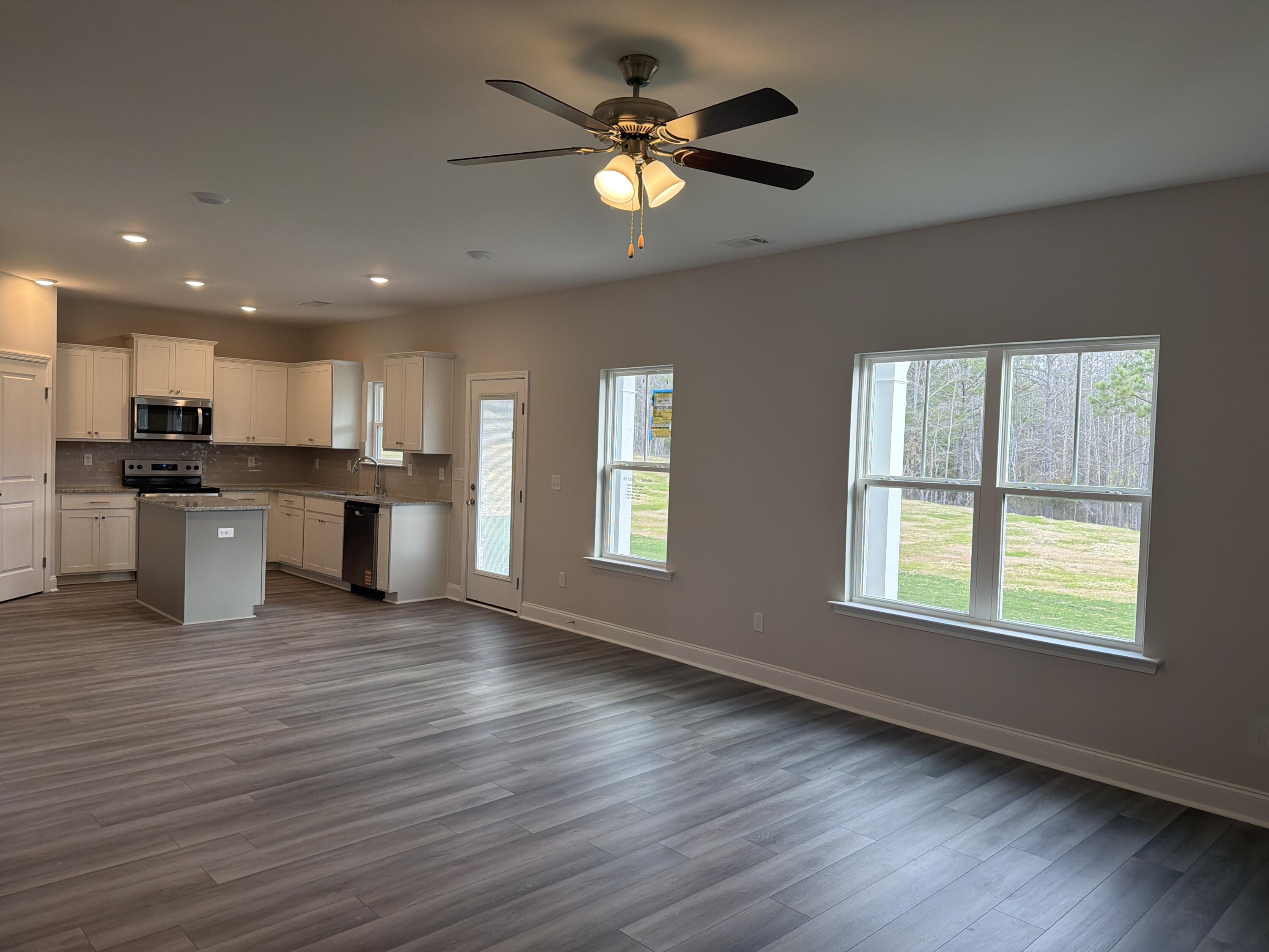 1405 Elias Street Thomson, GA 30824 - Photo 28 of 39 image