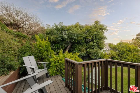 $1,795,000 | 4111 Mantova Drive, Los Angeles, CA 90008