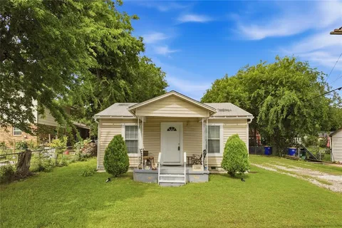 $164,500 | 1308 Meadow Park Drive, White Settlement, TX 76108