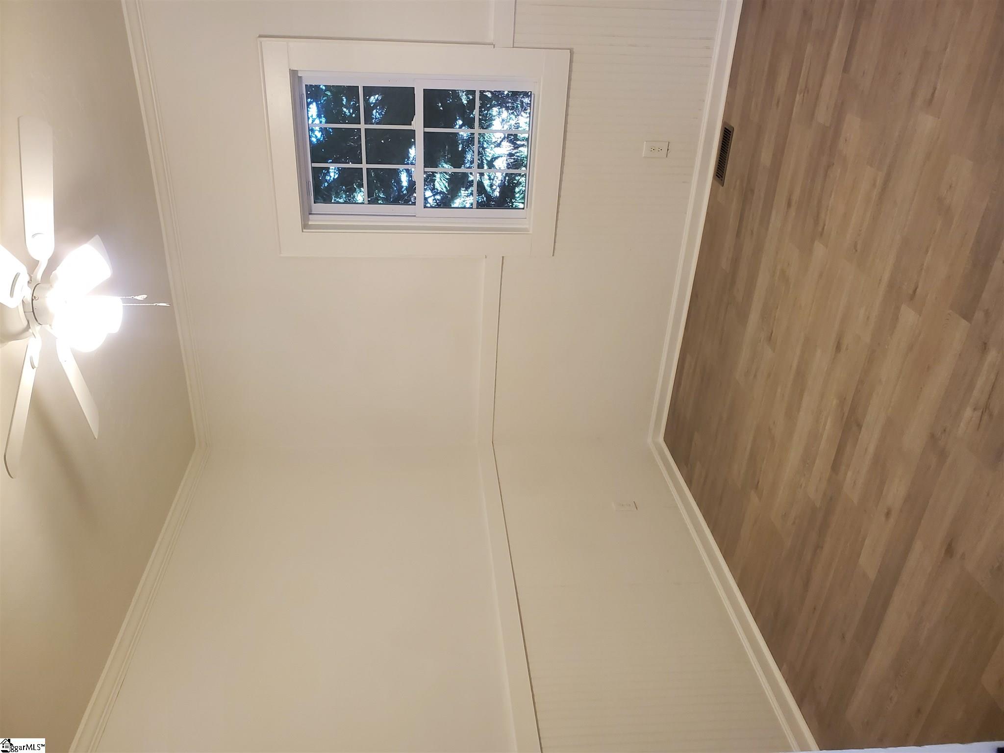 112 Perry Road Greenville, SC 29609 - Photo 8 of 16 Gallery Image 8
