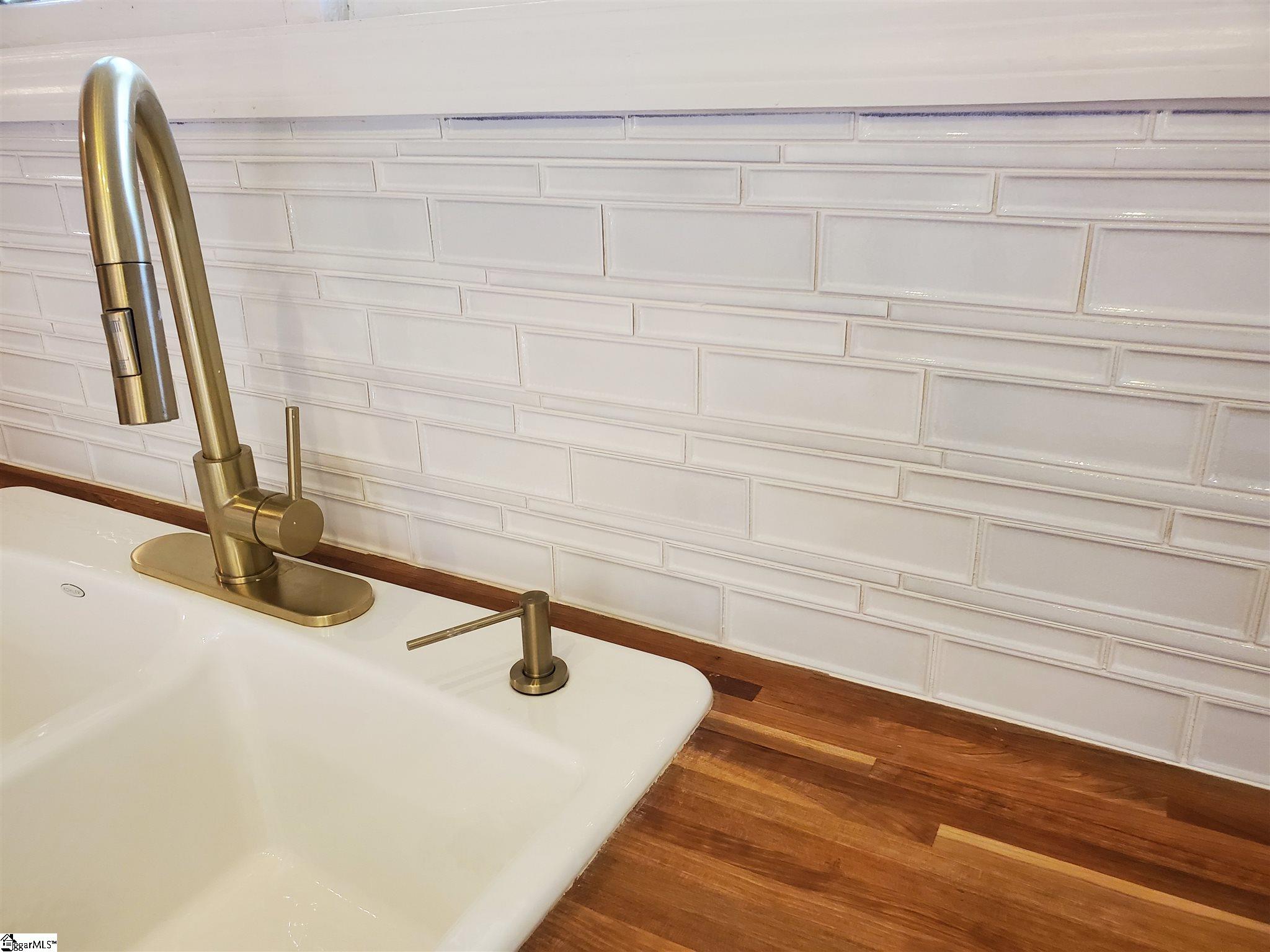 112 Perry Road Greenville, SC 29609 - Photo 10 of 16 Gallery Image 10