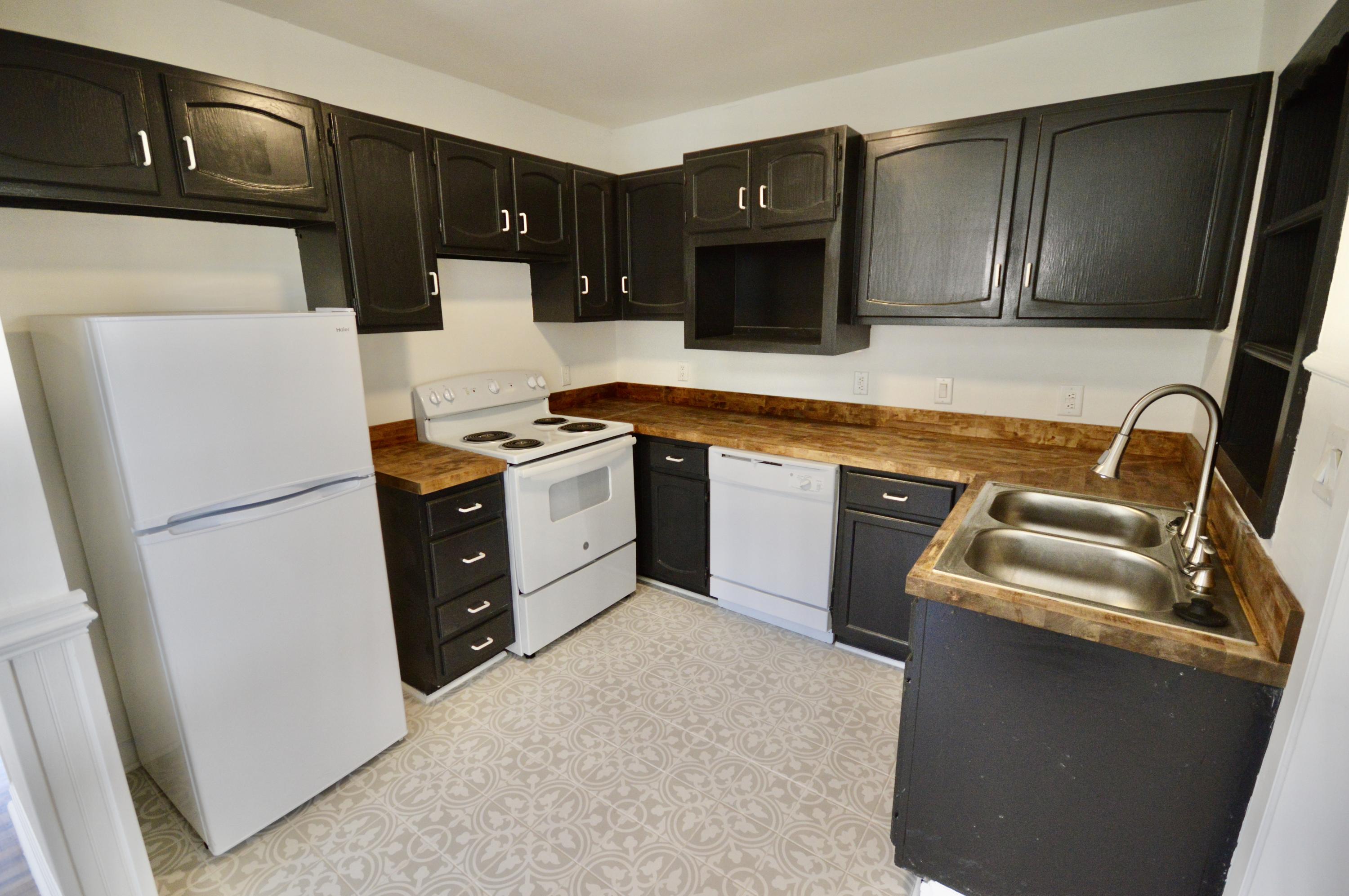 1202 Yeamans Hall Road Hanahan, SC 29410 - Photo 11 of 27 4D121144-3731-4C91-BE14-95DC079C2443_1_2