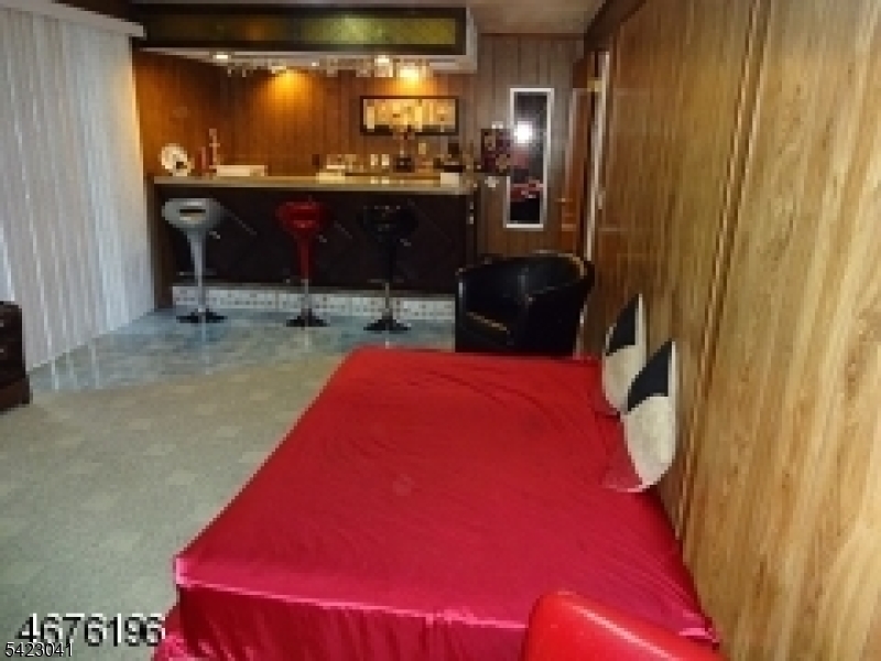 11 Laurelton Road Parsippany, NJ 07054 - Photo 10 of 13