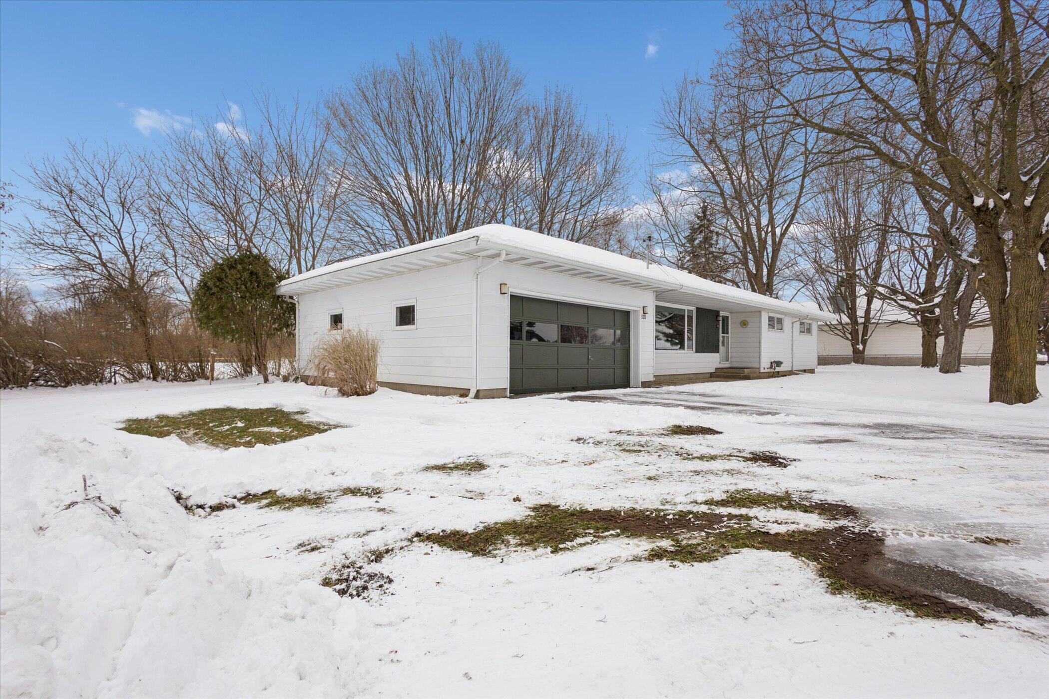 630 North State Street Stanton, MI 48888 - Photo 2 of 42 02-630 N State St Stanton, MI 48888-Win
