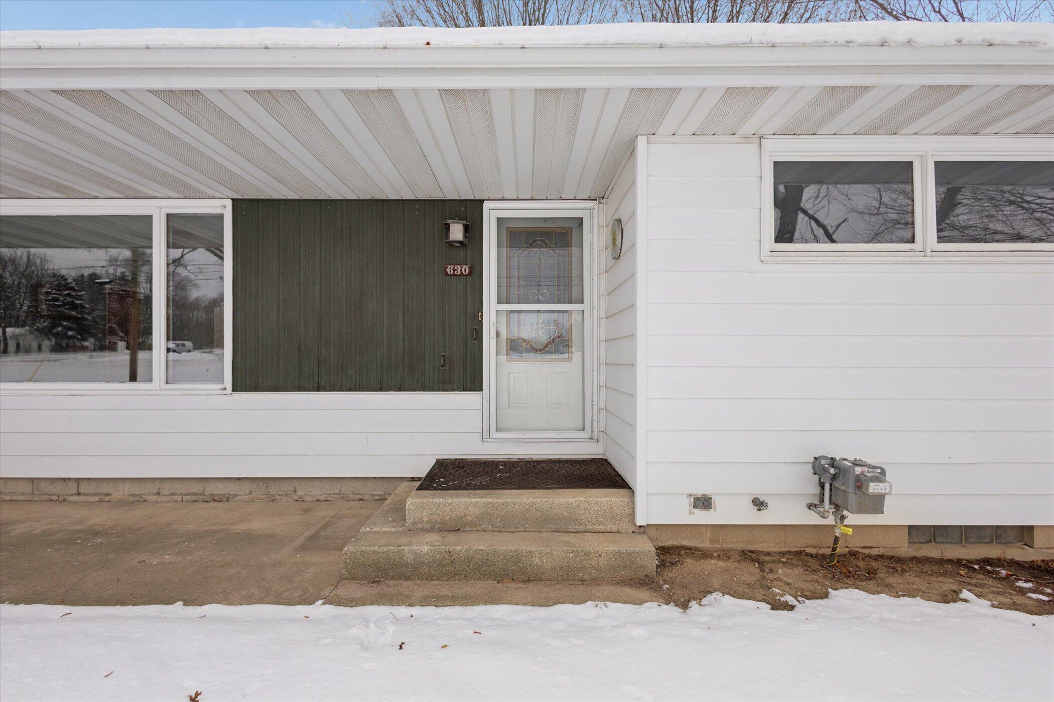 630 North State Street Stanton, MI 48888 - Photo 5 of 42 05-630 N State St Stanton, MI 48888-Win