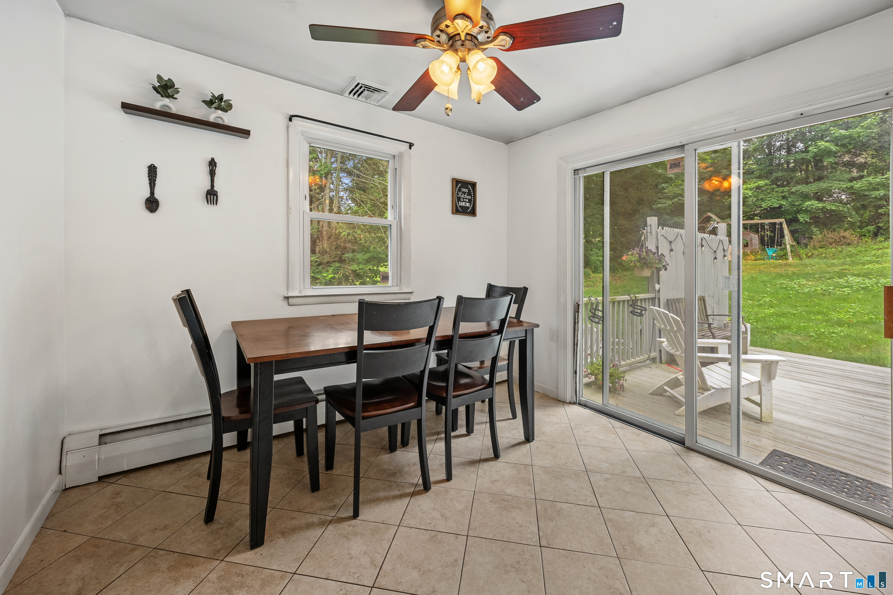 277 Tryon Street Middletown, CT 06457 - Photo 9 of 23