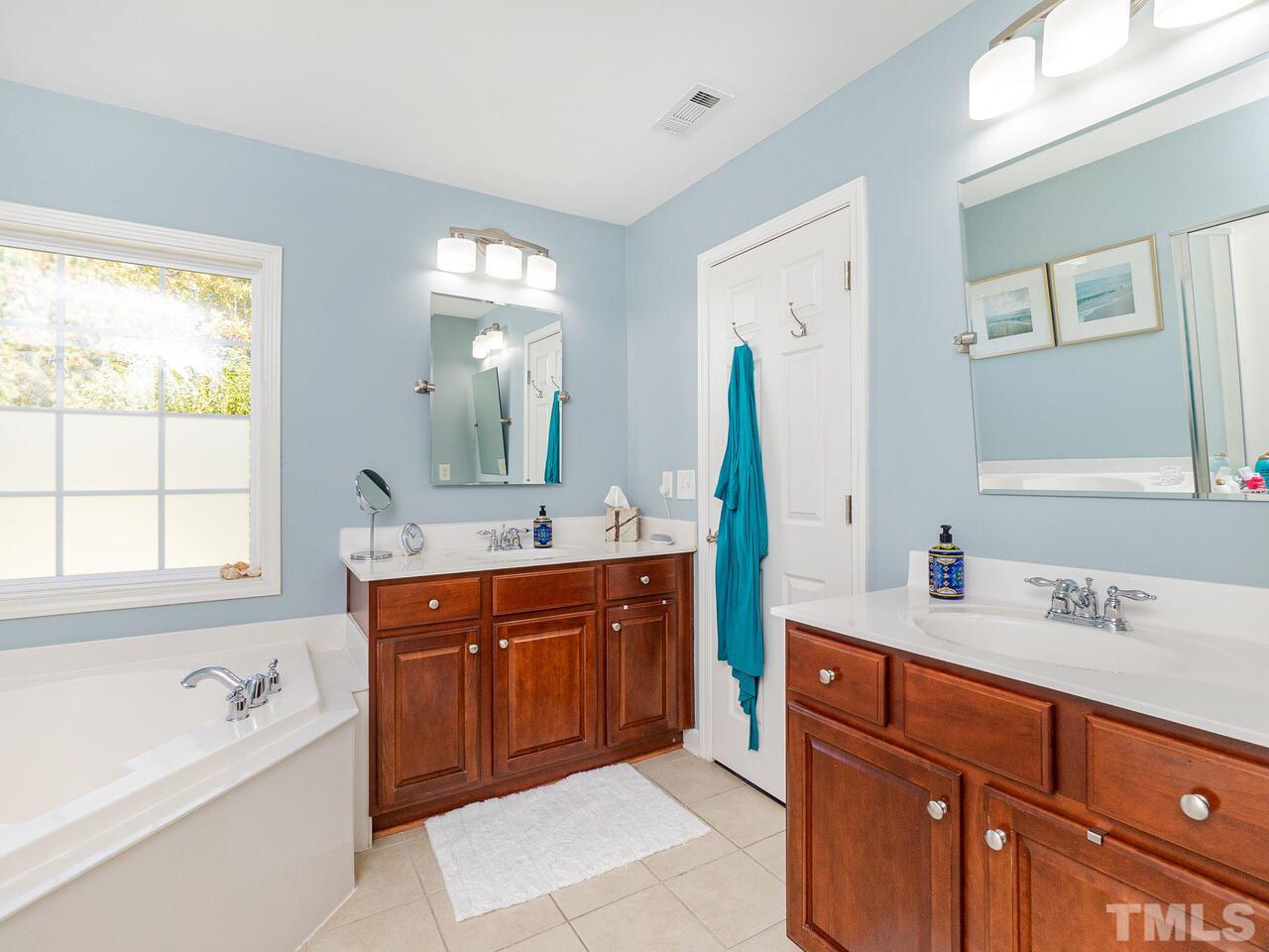 5236 Holly Ridge Farm Road Raleigh, NC 27616 - Photo 18 of 29
