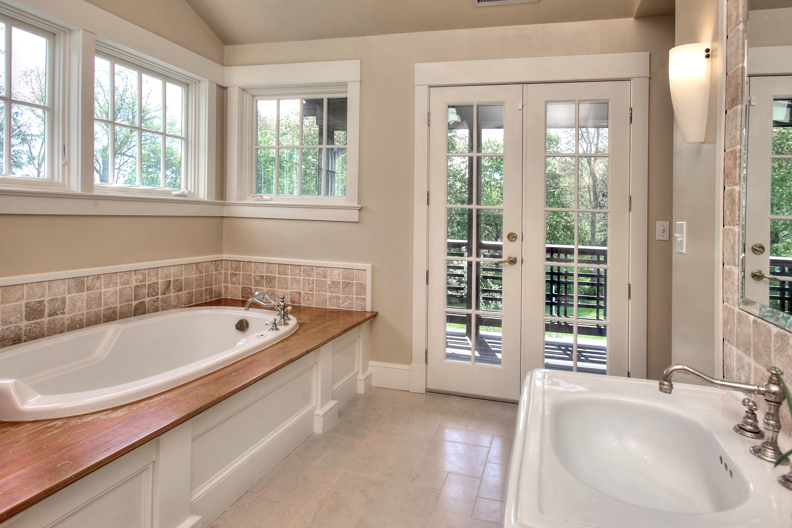 166 West Road New Canaan, CT 06840 - Photo 28 of 52 Master Tub