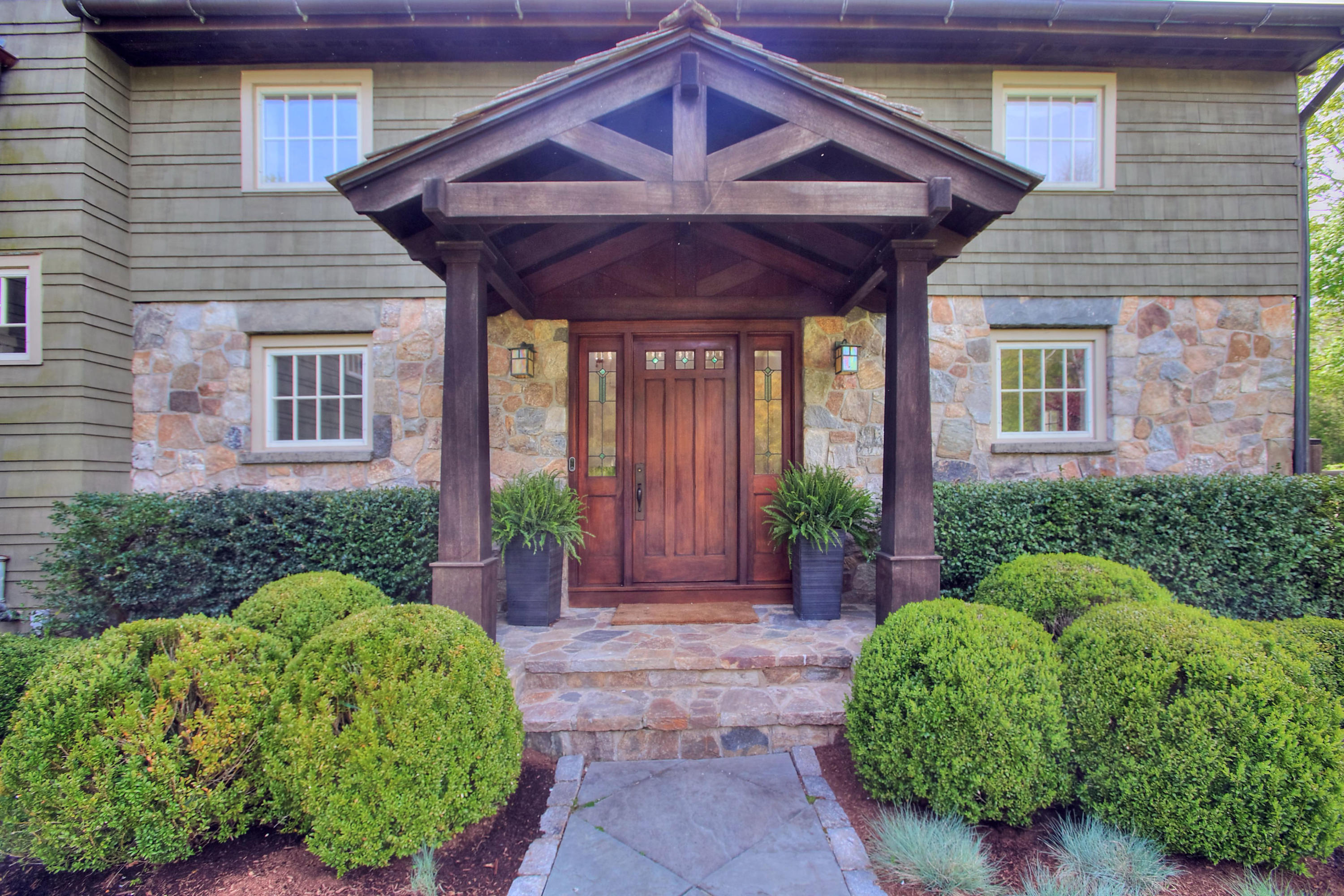 166 West Road New Canaan, CT 06840 - Photo 4 of 52 Portico