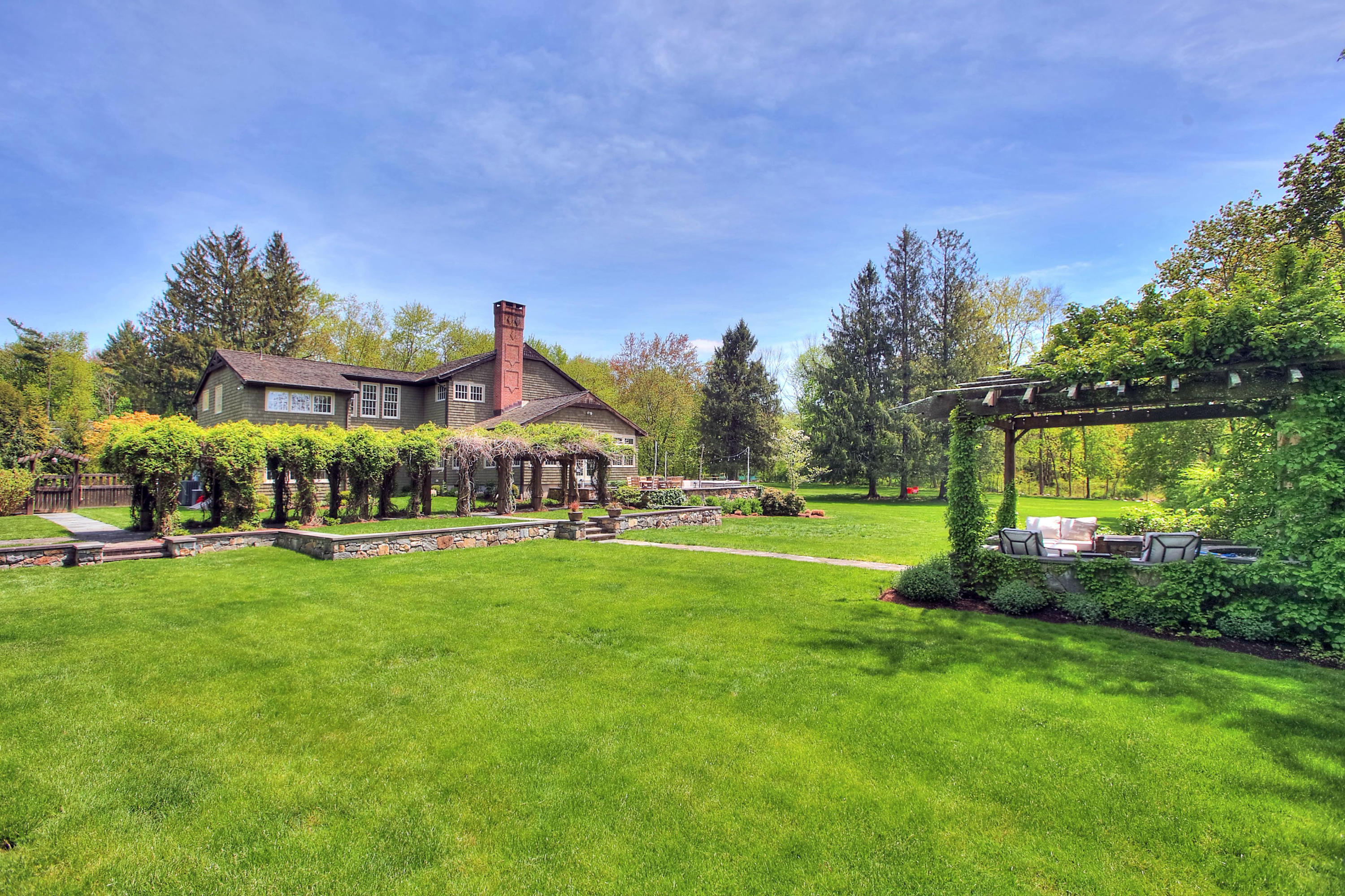 166 West Road New Canaan, CT 06840 - Photo 38 of 52 Backyard
