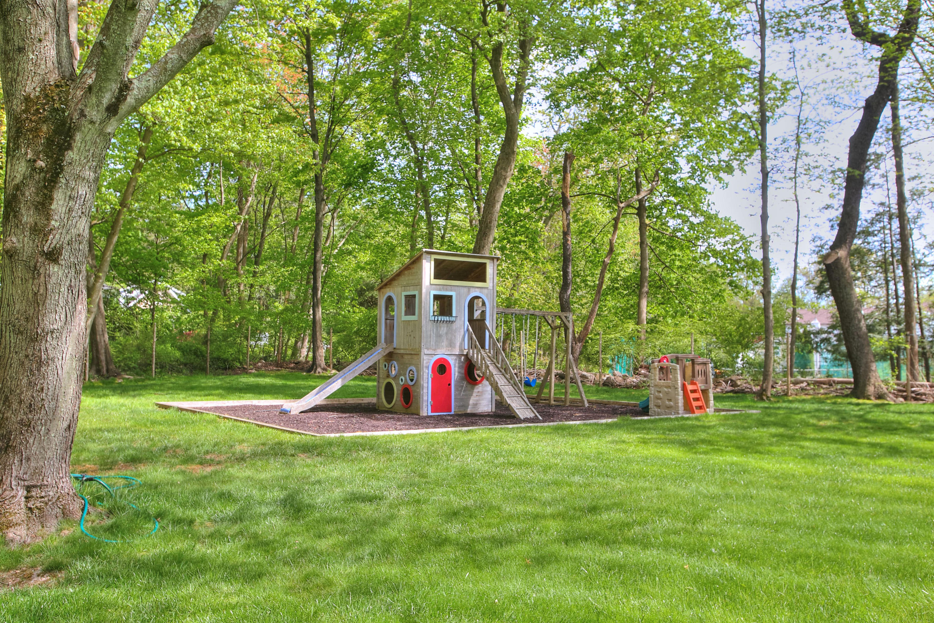 166 West Road New Canaan, CT 06840 - Photo 46 of 52 Castle