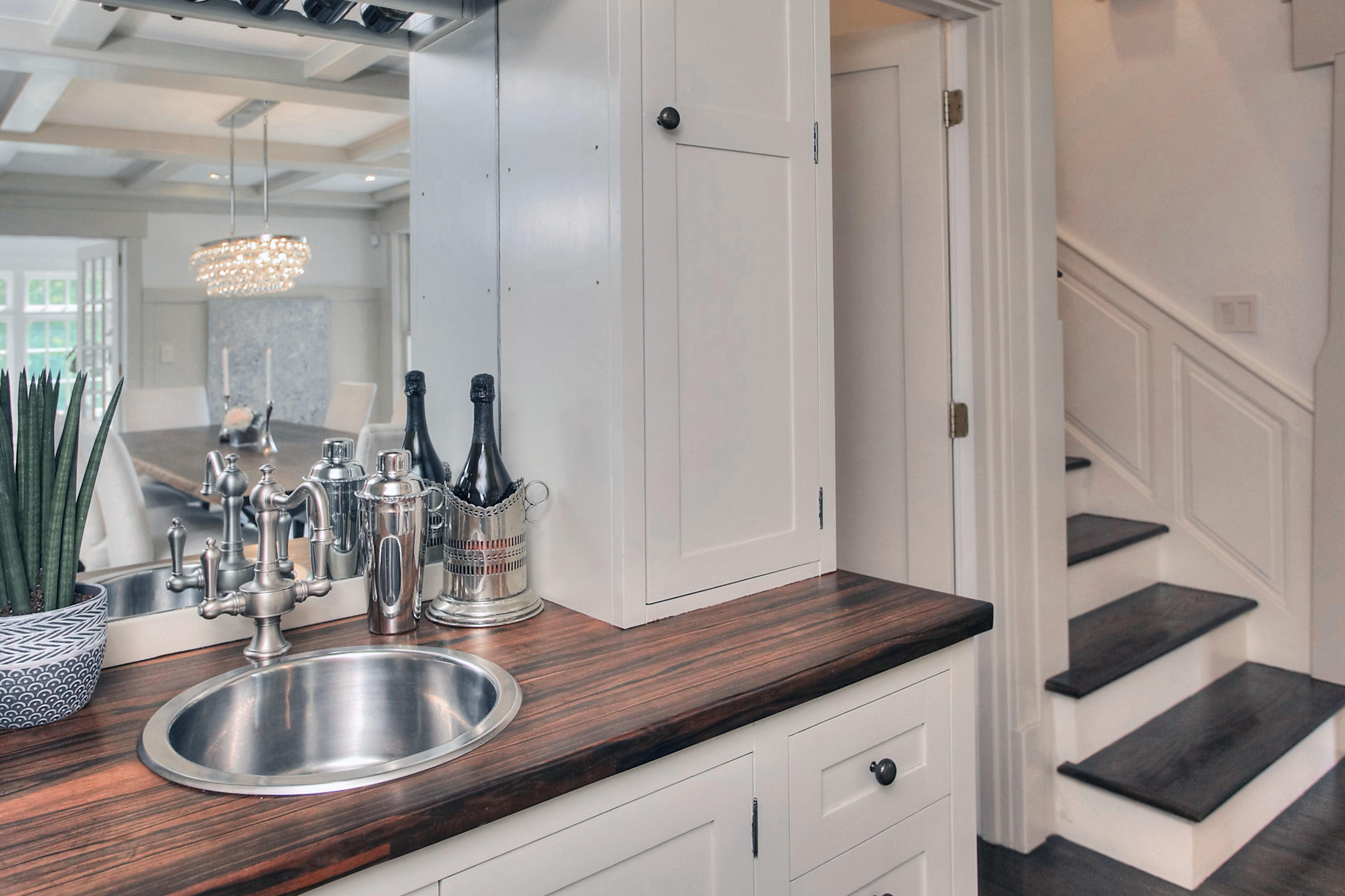 166 West Road New Canaan, CT 06840 - Photo 10 of 52 Wetbar
