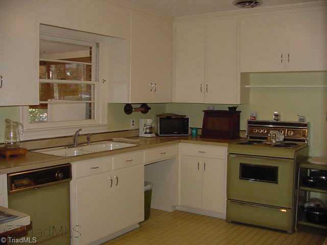 220 Robin Road Mount Airy, NC 27030 - Photo 3 of 9 Other. Kitchen w/appliances to remain.