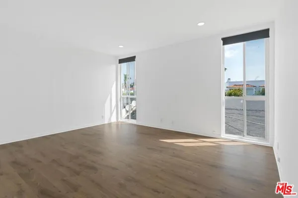 $8,000 | 511 San Vicente Boulevard, Unit 307, Santa Monica, CA 90402