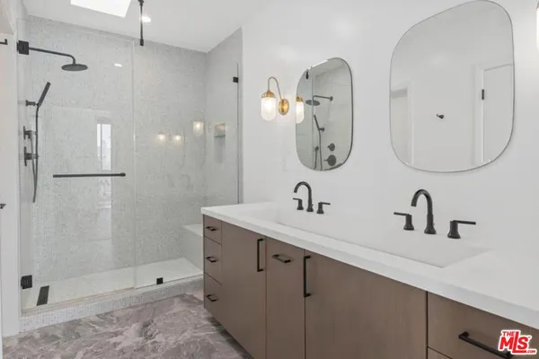 $8,000 | 511 San Vicente Boulevard, Unit 307, Santa Monica, CA 90402