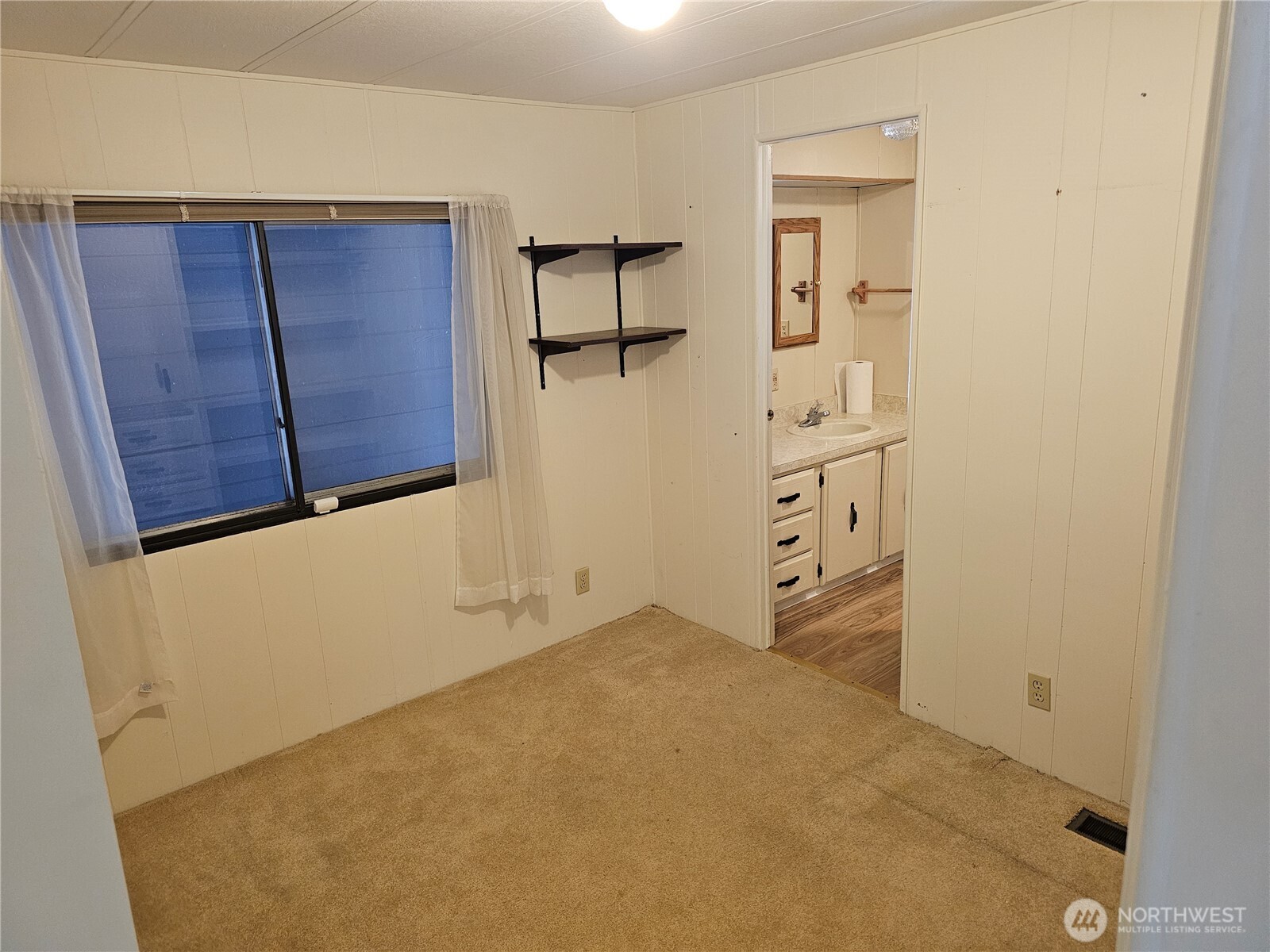 11436 Southeast 208th Street Kent, WA 98031 - Photo 18 of 28 Gallery Image 18