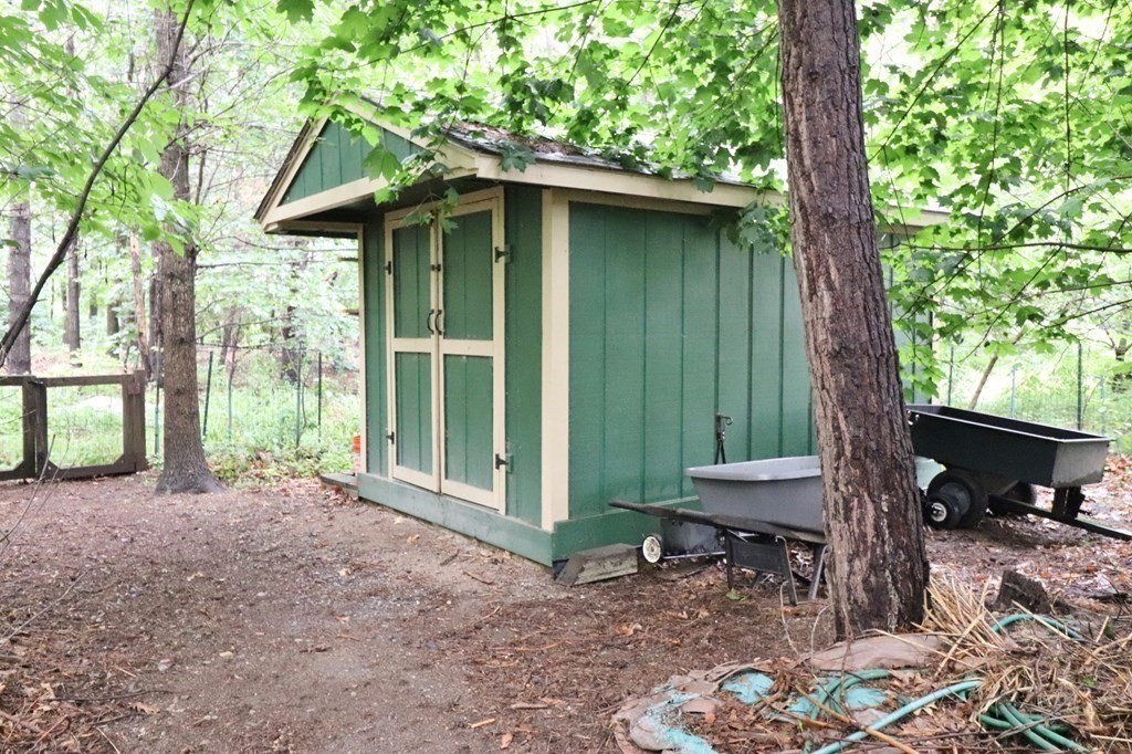 61 Brookside Road Westford, MA 01886 - Photo 31 of 32 Gallery Image 31