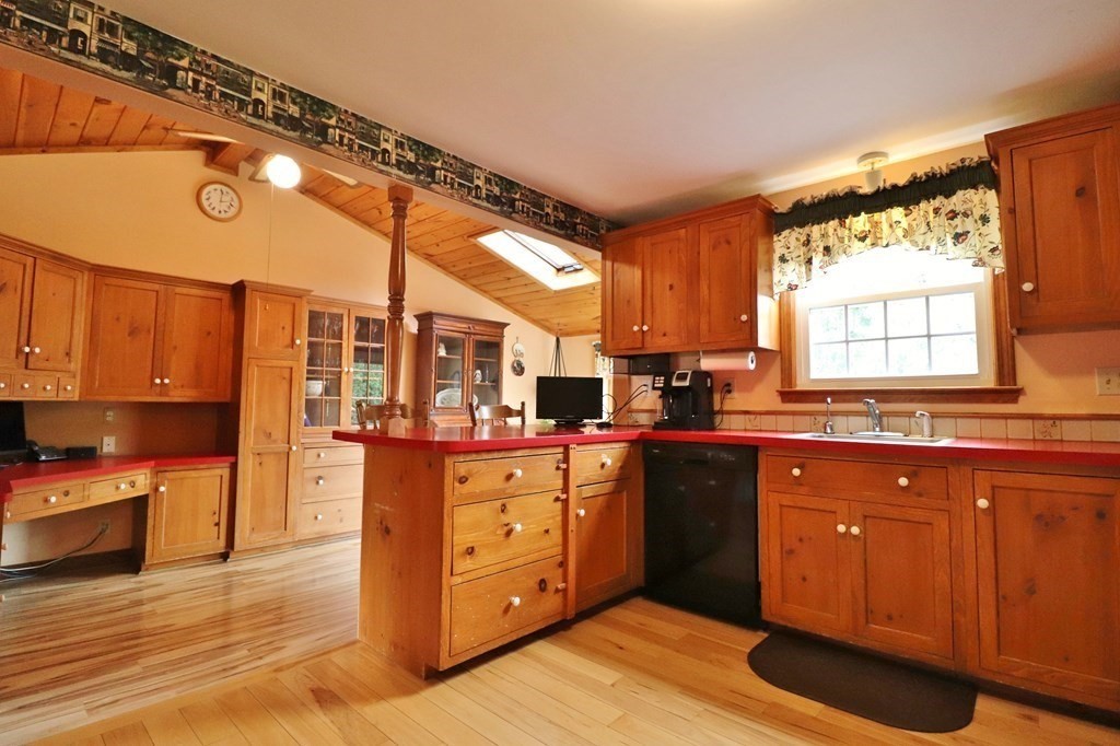 61 Brookside Road Westford, MA 01886 - Photo 6 of 32 Gallery Image 6