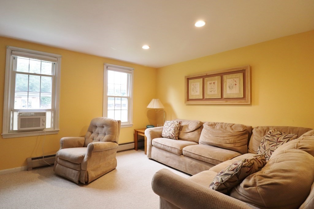 61 Brookside Road Westford, MA 01886 - Photo 7 of 32 Gallery Image 7