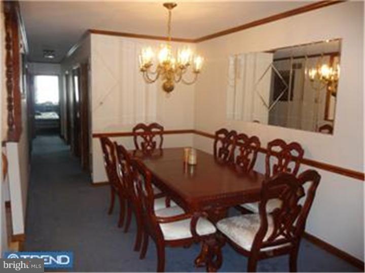 435 Densmore Road Philadelphia, PA 19116 - Photo 3 of 12 Gallery Image 3