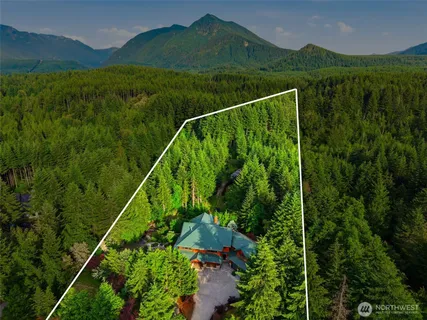 $3,250,000 | 43013 Southeast 163rd Street, North Bend, WA 98045