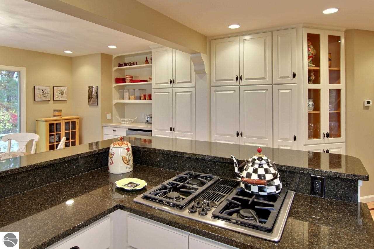 904 Gray Road Traverse City, MI 49686 - Photo 14 of 32 1746984-13.JPG