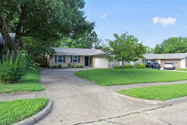 $2,800 | 431 Malden Drive, Richardson, TX 75080