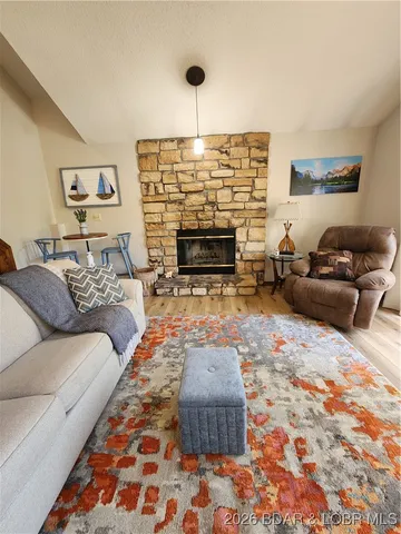 $595,000 | 101 Moss Hollow Lane, Camdenton, MO 65020