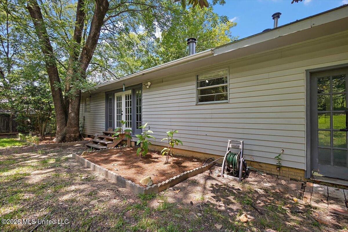 1633 Winchester Street Jackson, MS 39211 - Photo 23 of 27 23-HTP_0992