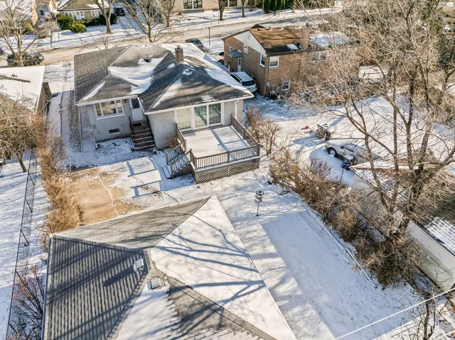 $525,000 | 139 Thelin Court, Wilmette, IL 60091