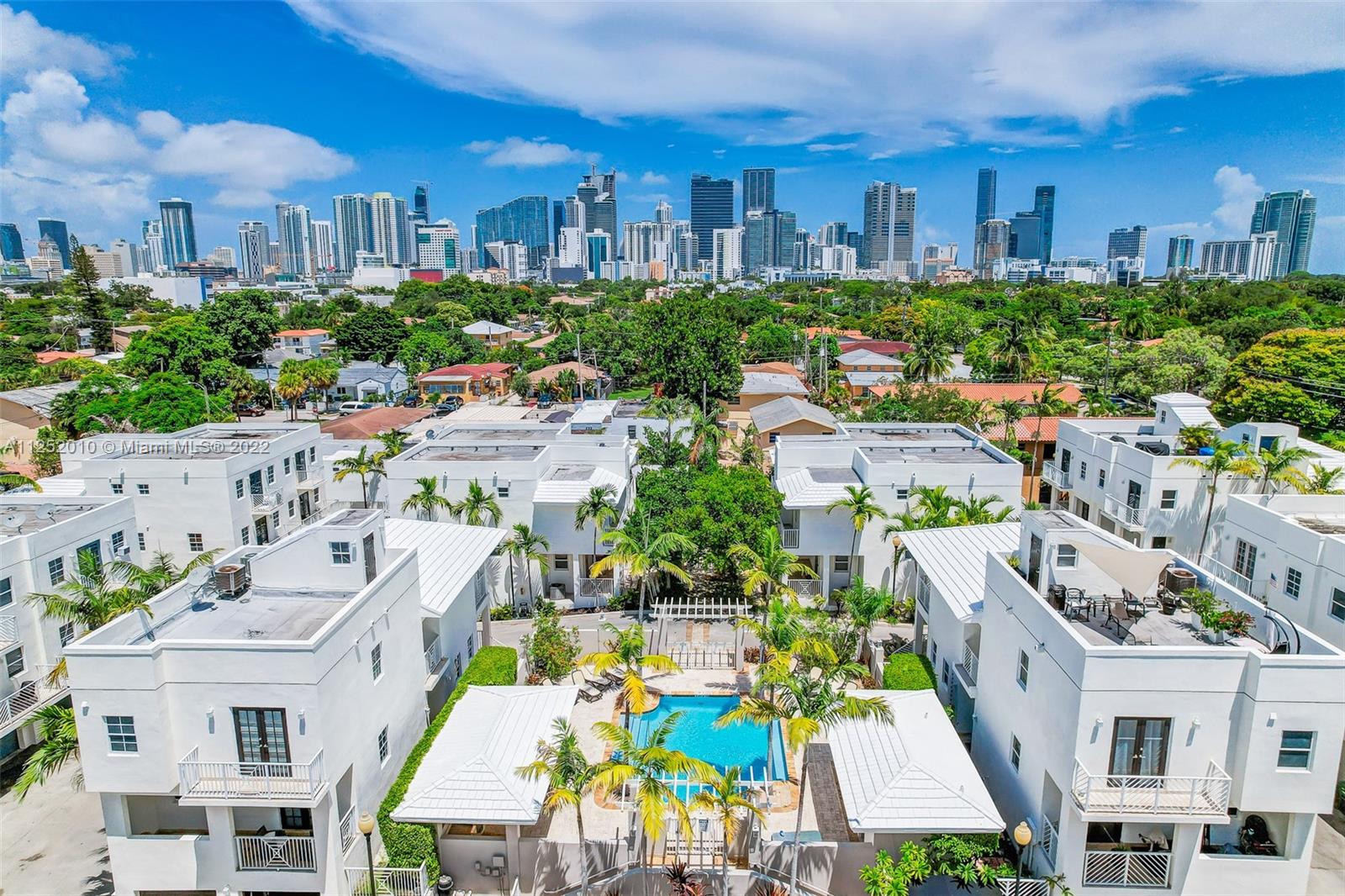 1037 Southwest 9th Court, Unit E1 Miami, FL 33130 - Photo 26 of 26 a view of a city & building