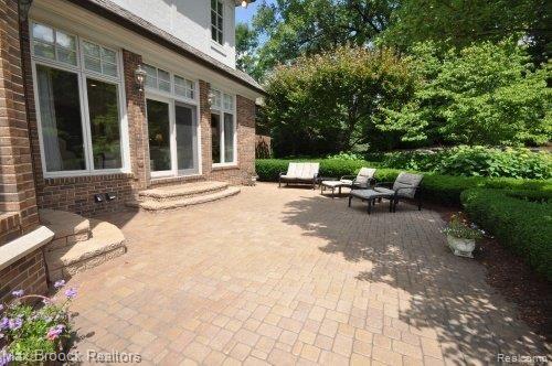 42 Hidden Ridge Bloomfield Hills, MI 48304 - Photo 24 of 25 Patio 2nd View