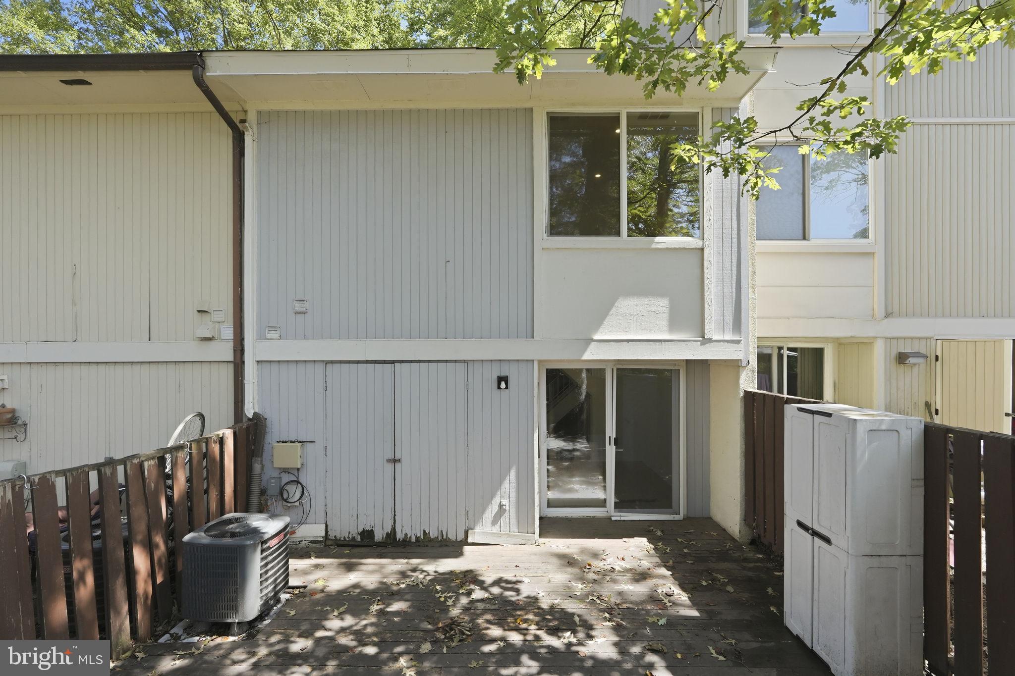 2366 Southgate Square Reston, VA 20191 - Photo 22 of 32 Gallery Image 22