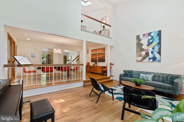 $1,500,000 | 8309 River Trail Lane, Bethesda, MD 20817